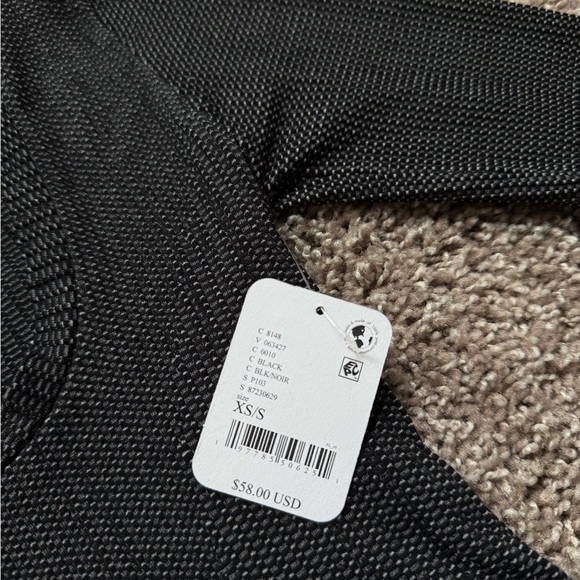 Intimately FP Clean Slate Seamless Layering Top In Black NWT - Picture 6 of 7